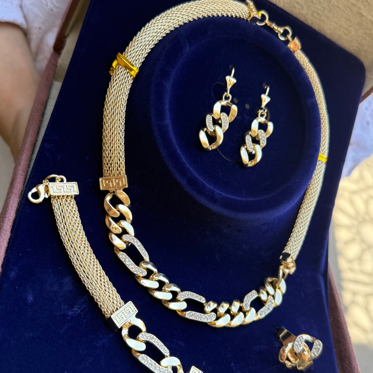 سرویس قالب طلا و روکش طلا 18 عیار وارداتی کارتیه و حصیری رنگ ثابت