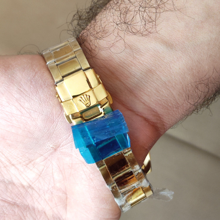 ساعت رولکس ساب مارین سری نایاب gas escape valve زه چرخان رنگ ثابت Rolex submariner gas escape valve