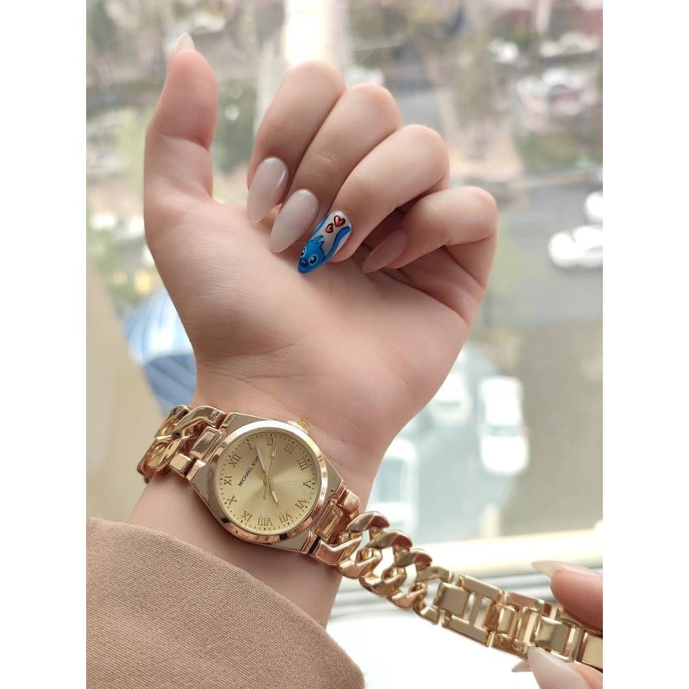 ساعت زنانه میشل کورس کیفیت عالی شیک و زیبا رنگ ثابت ارسال رایگان ۔ساعت زنانه