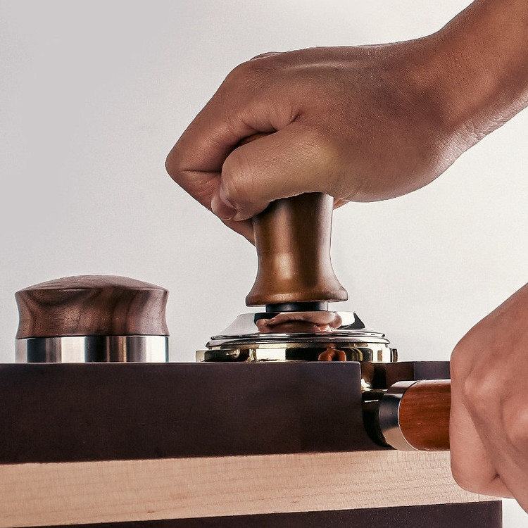 تمپر قهوه مدل 58mm wood handle شیار دار