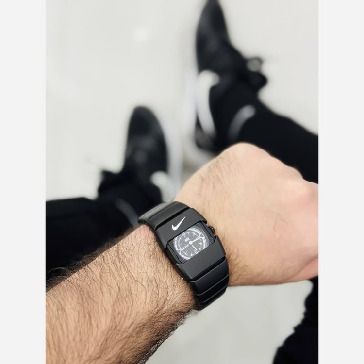 ساعت مچی نایک به قیمت پخش