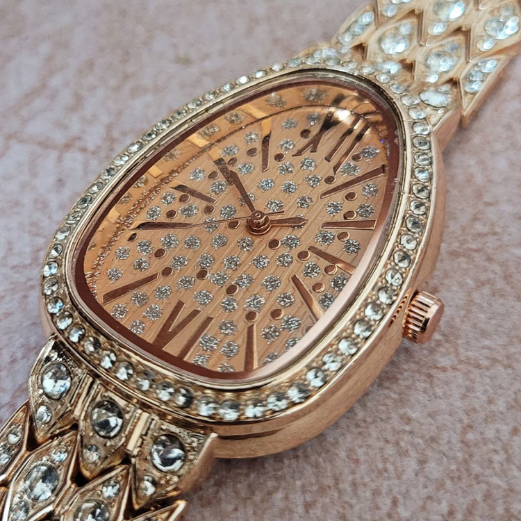 ساعت مچی عقربه ای زنانه مدل ماری نگینی 02