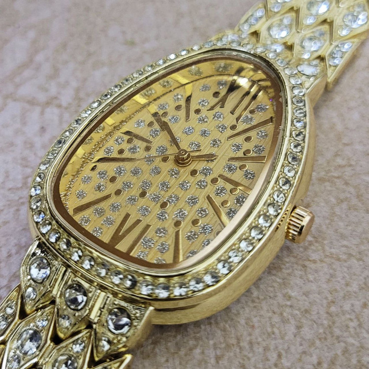 ساعت مچی عقربه ای زنانه مدل ماری نگینی 03