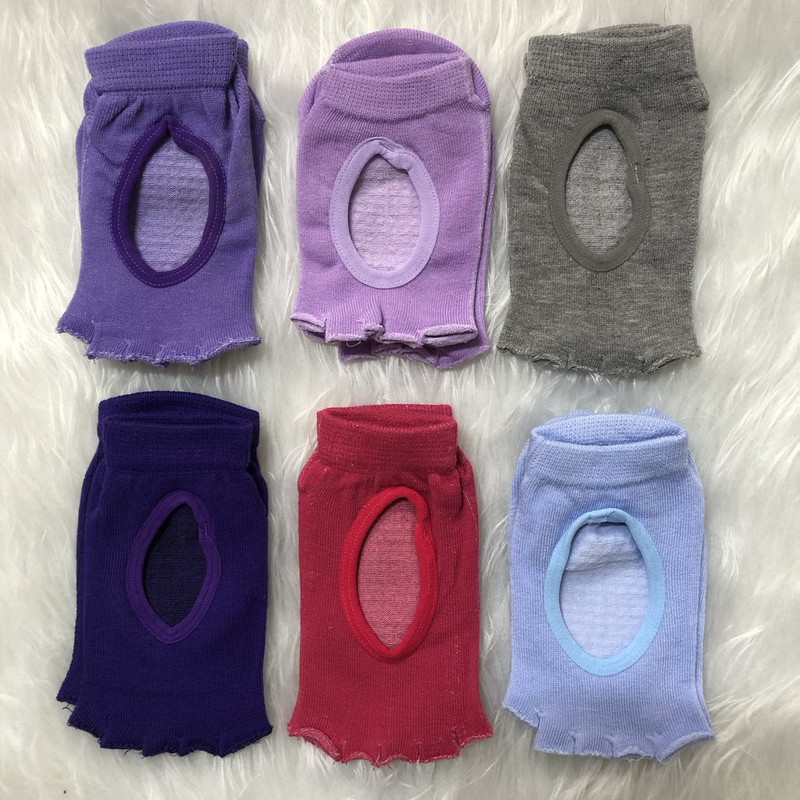 جوراب پیلاتس مدل کف ژله ای پنجه باز 097-010