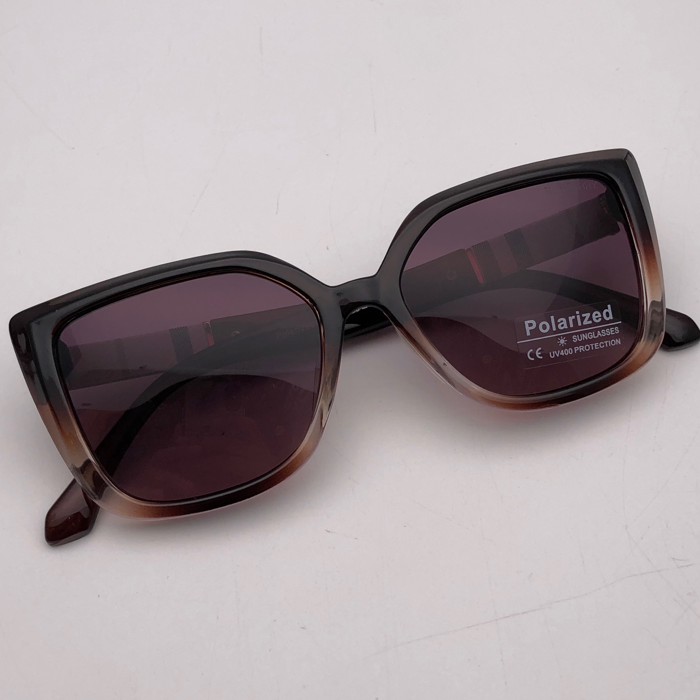 عینک زنانه از BURBERRY