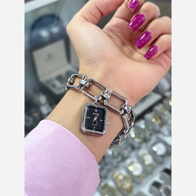 ساعت زنجیری زنانه مربعی کیفیت عالی استیل رنگ ثابت