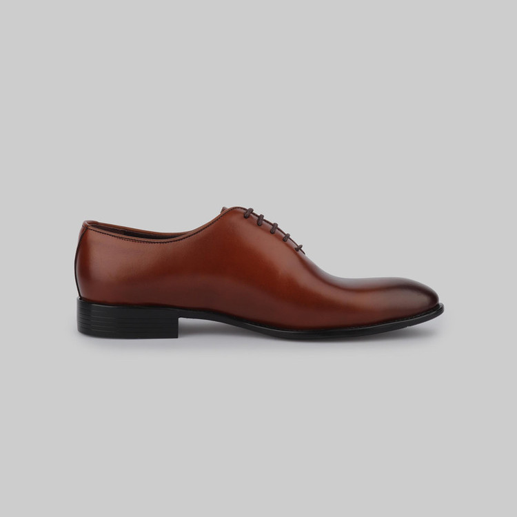 کفش رسمی مردانه چرم عطارد مدل چرم طبیعی کد SH317
