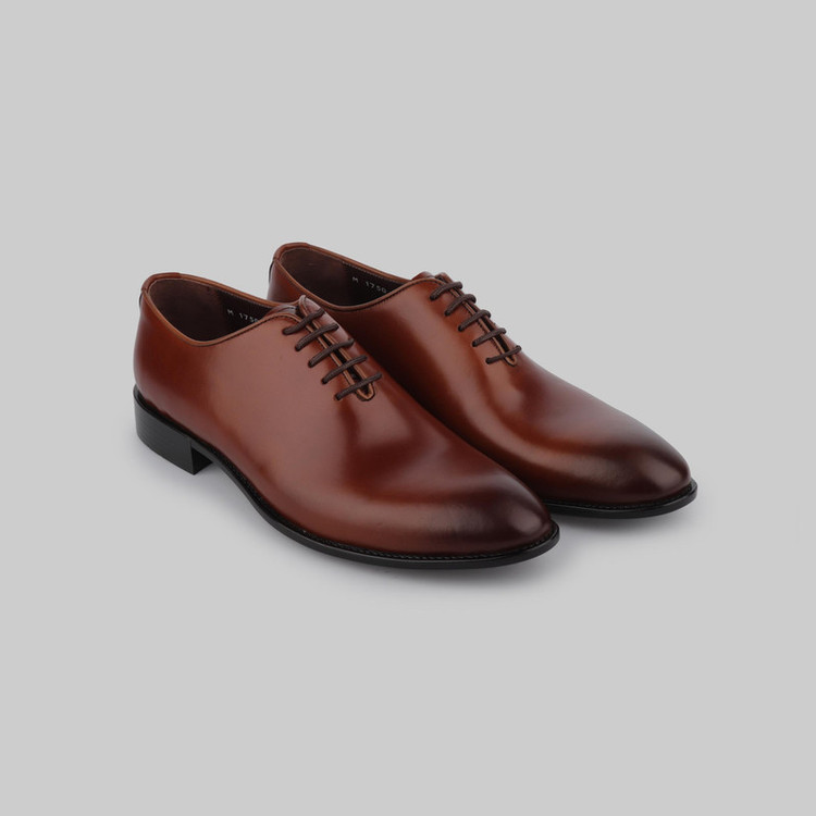 کفش رسمی مردانه چرم عطارد مدل چرم طبیعی کد SH317