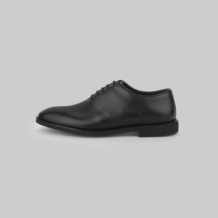 کفش رسمی مردانه چرم عطارد مدل چرم طبیعی کد SH134