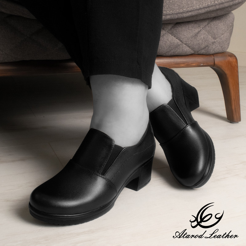 کفش زنانه چرم عطارد مدل طبی چرم طبیعی کد SH43