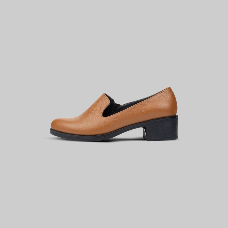 کفش پاشنهدار زنانه چرم عطارد مدل SH170