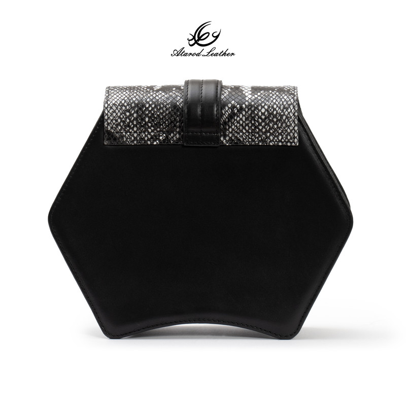 کیف رودوشی زنانه چرم عطارد مدل چرم طبیعی کد K58
