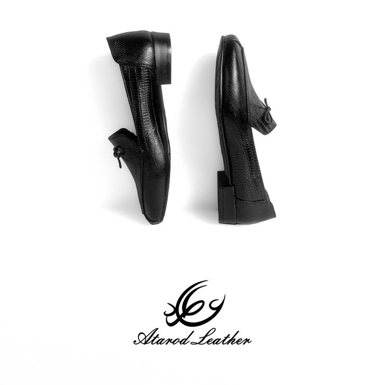 کفش زنانه چرم عطارد مدل چرم طبیعی کد SH186