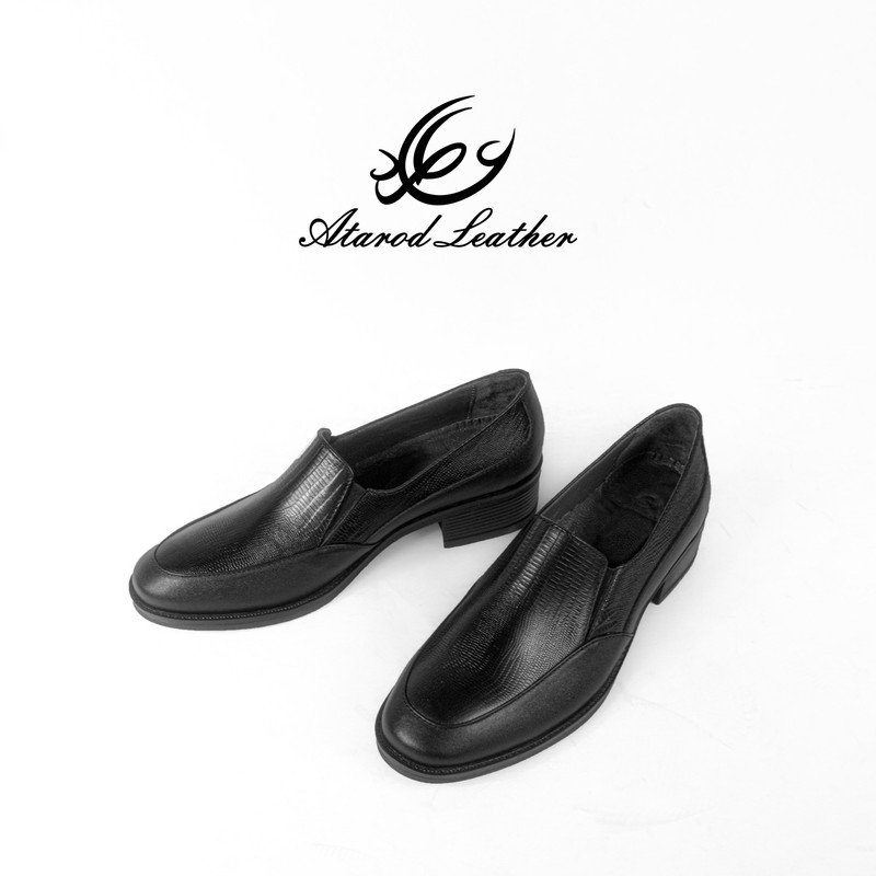 کفش زنانه چرم عطارد مدل چرم طبیعی کد SH198