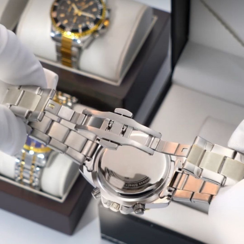 ساعت مچی عقربهای کوارتز مردانه وا وا ووم مدل سه موتور فعال کورنوگراف قاب تاچیمتر کد 004
