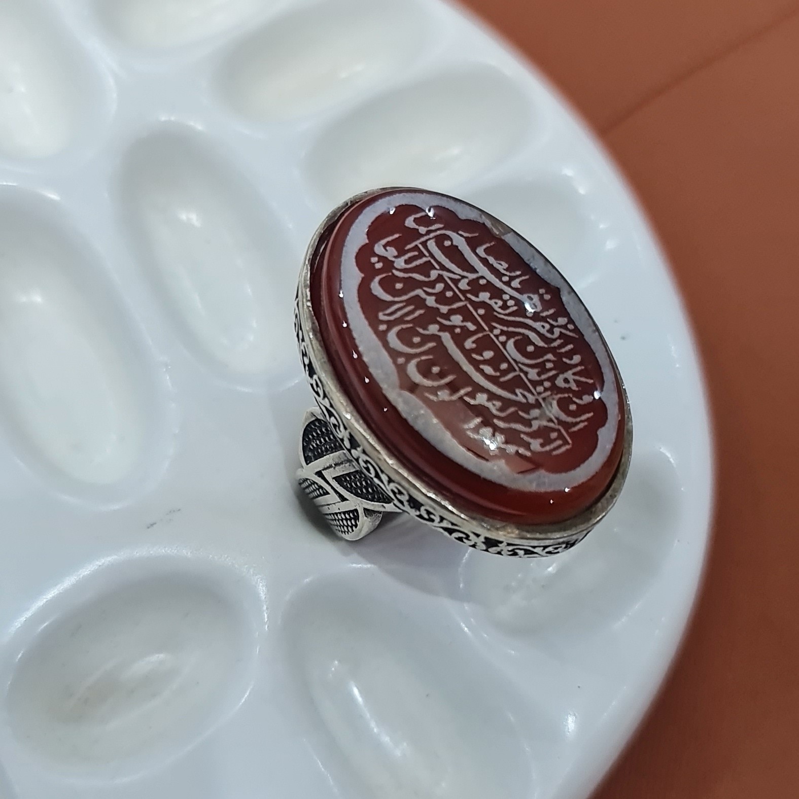 انگشتر وان یکاد عقیق خطی مردانه طرح نقره