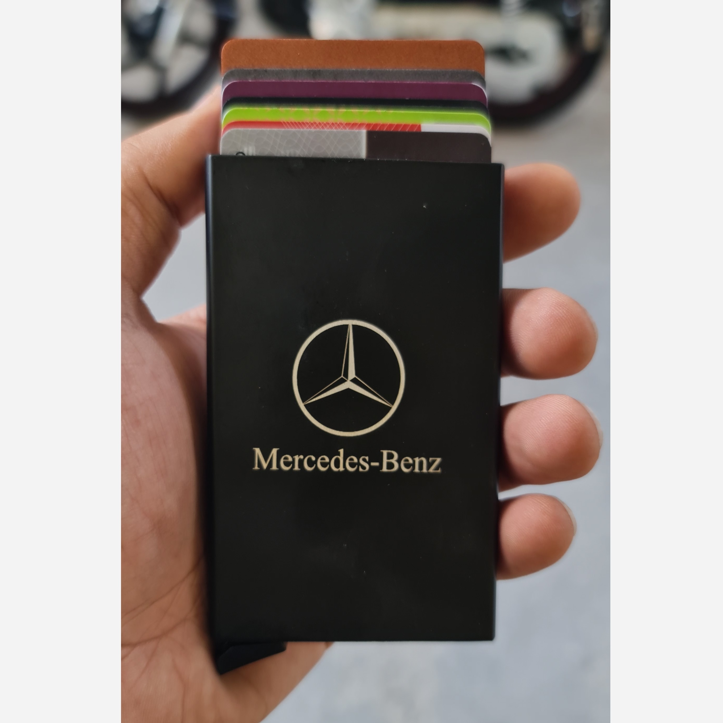 جاکارتی فلزی ضامن دار