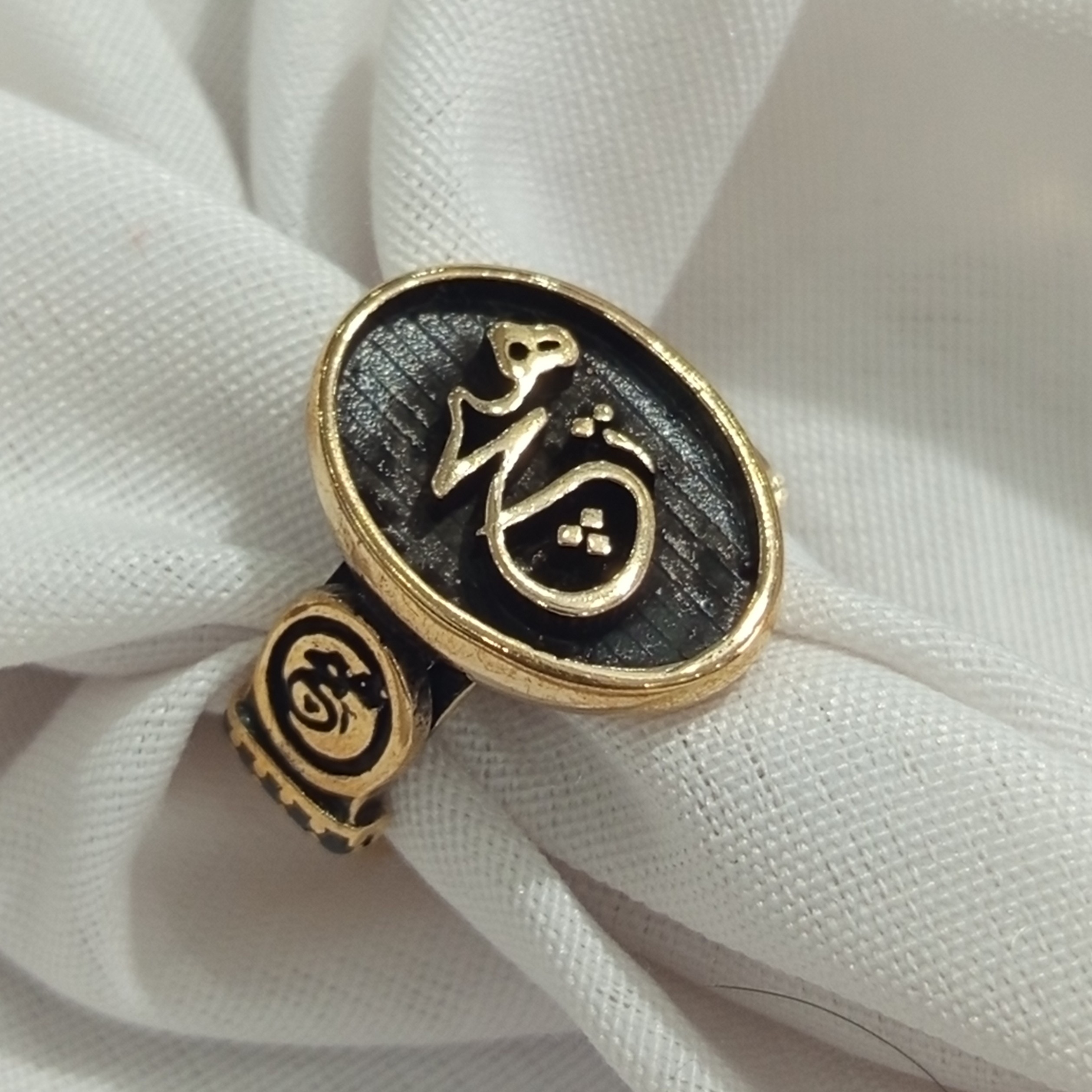 انگشتر هیچ طلاروسی درجه یک