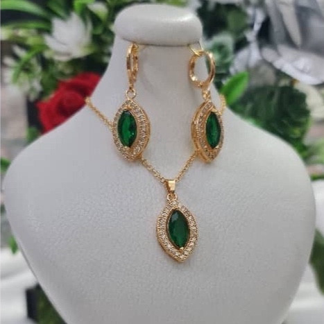 نیم ست طلاروس زنانه اصلی