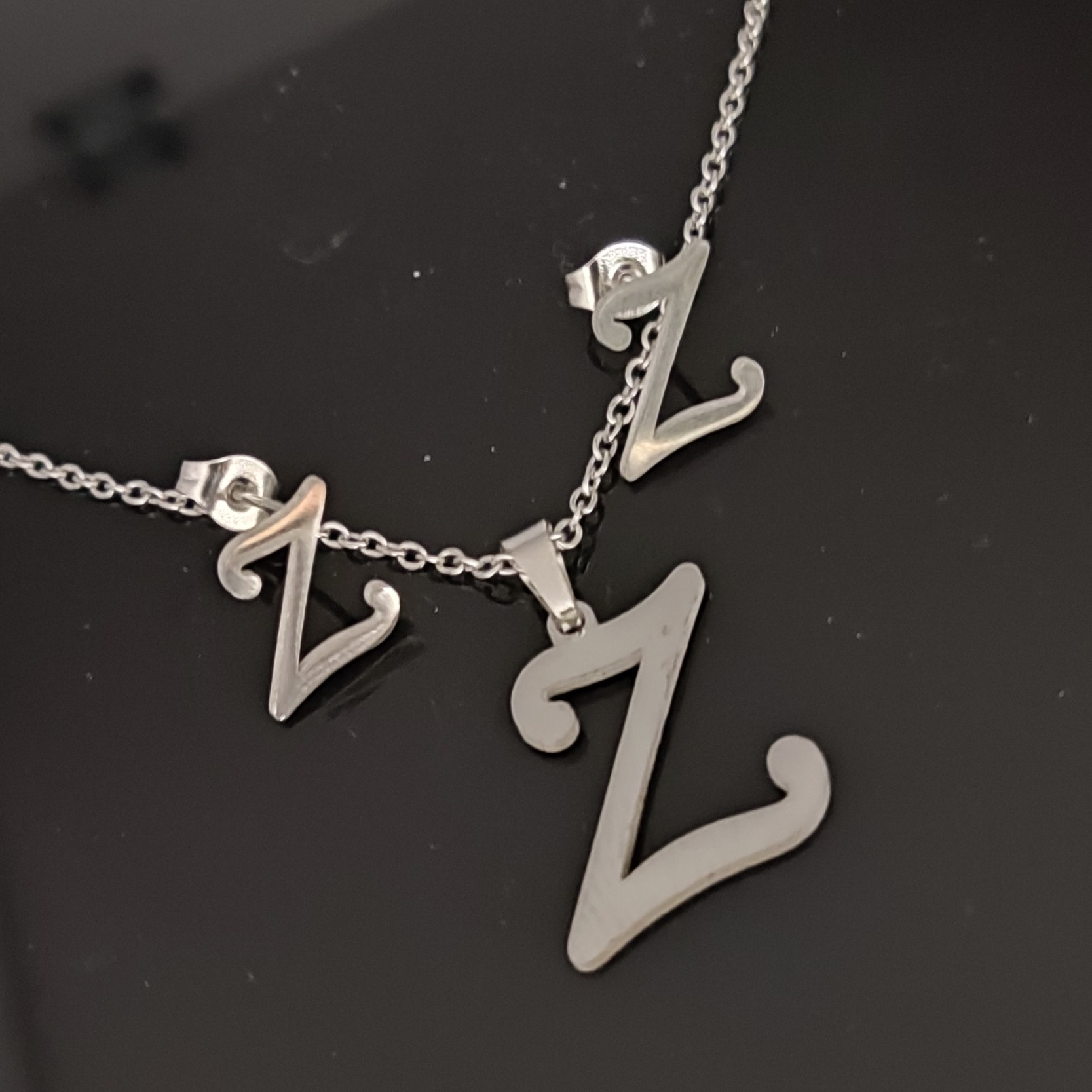 نیم ست حروف حرف Zنقره ای