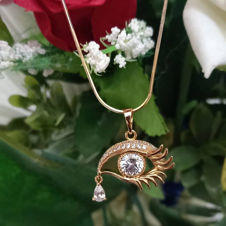 گردنبند چشم مژه دار