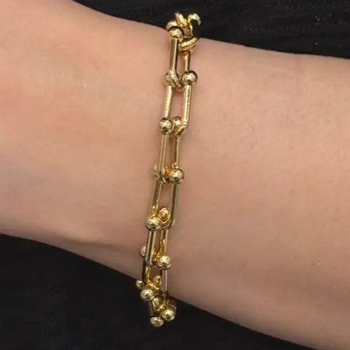 دستبند یونیسکس زنانه و مردانه آبکاری نقره تیفانی tiffany طرح طلا رنگ ثابت کد agy (پس کرایه)