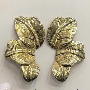 گوشواره زنانه و دخترانه آبکاری نقره طرح گلبرگ ضد حساسیت و رنگ ثابت کد agy (پس کرایه)