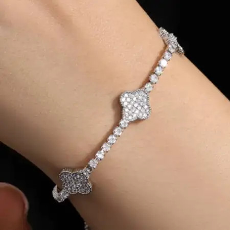 دستبند آبکاری نقره مارشال زنانه و دخترانه نگین تنیسی طرح ونکلیف vancleef رنگ کاملا ثابت کد amp (پس کرایه)