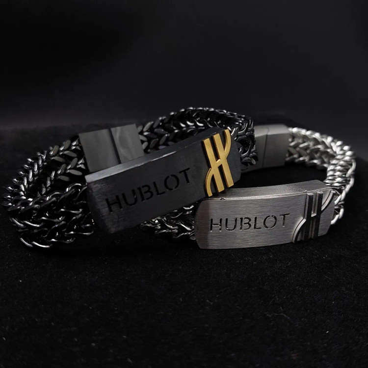 دستبند استیل مردانه پلاک طرح هابلوت HUBLOT زنجیر چهار وجهی دولاین رنگ ثابت کد amp (پس کرایه)