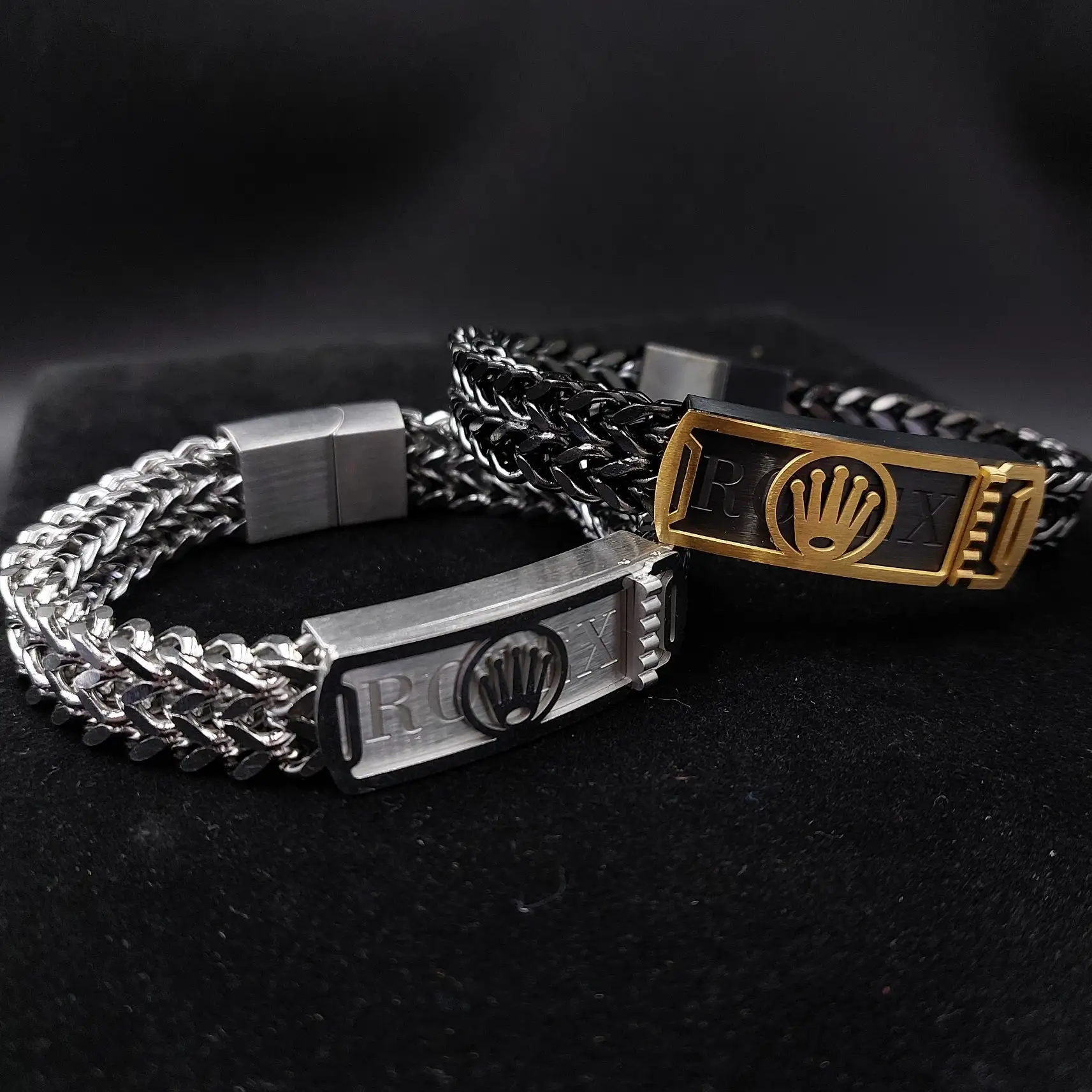 دستبند مردانه پلاک طرح رولکس ROLEX زنجیر چهار وجهی دولاین استیل رنگ ثابت کد amp (پس کرایه)