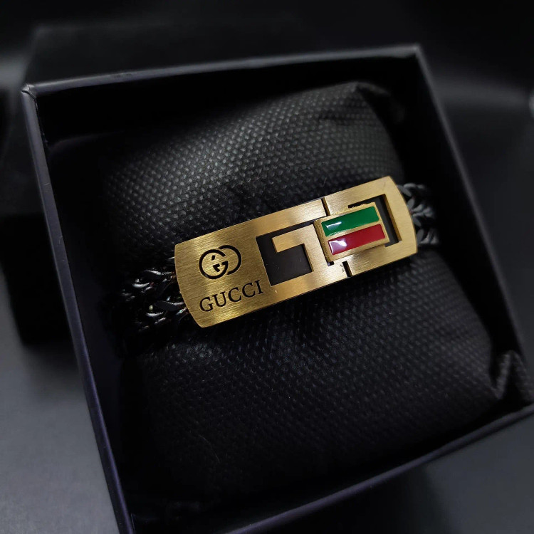 دستبند استیل مردانه پلاک گوجی GUCCI زنجیر چهار وجهی دولاین رنگ ثابت کد amp (پس کرایه)