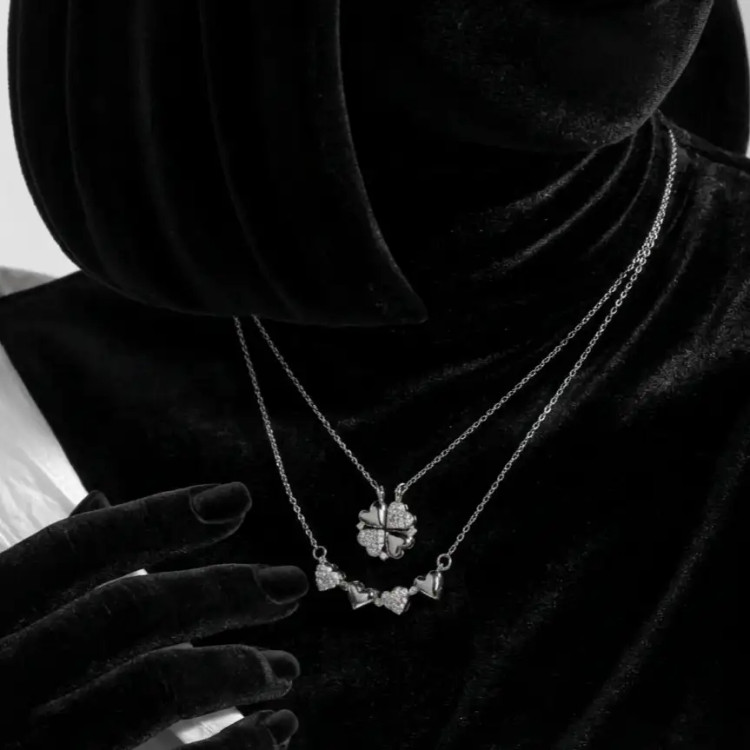 گردنبند و آویز زنانه و دخترانه آبکاری نقره گل شبدر نقره ای ضد حساسیت رنگ ثابت کد amp (پس کرایه)