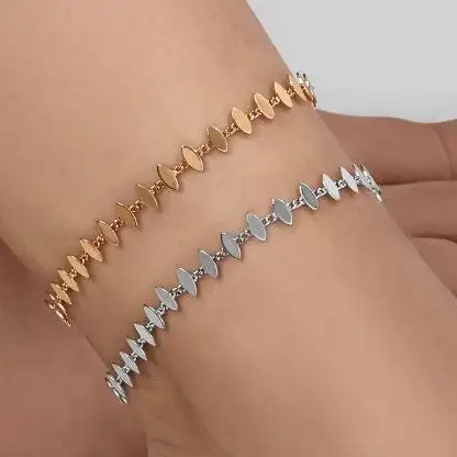 پابند زنانه و دخترانه آبکاری نقره طرح پولک بیضی ضد حساسیت رنگ ثابت کد amp (پس کرایه)