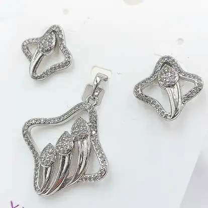 نیم ست گردنبند و گوشواره زنانه ژوپینگ xuping طرح دار ونکلیف ضد حساسیت رنگ ثابت کد amp (پس کرایه)