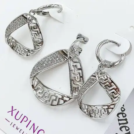 نیم ست گردنبند و گوشواره زنانه و دخترانه ژوپینگ xuping طرح جواهری ورساچ ضد حساسیت رنگ ثابت کد amp (پس کرایه)