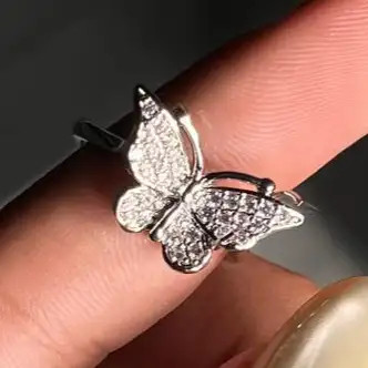 انگشتر زنانه و دخترانه جواهری طرح پروانه پینترستی ظریف ضد حساسیت رنگ ثابت فری سایز کد atk (پس کرایه)