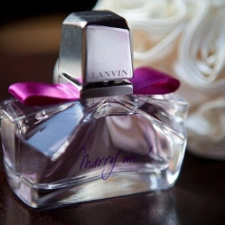 عطر ادکلن لانوین مری می زنانه خنک ماری می Lanvin Marry Me درجه 1 سوئیس (پس کرایه)