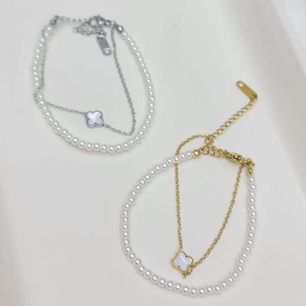 دستبند زنانه دولاین مرواریدی با آویز ونکلیف Vancleef رنگ طلایی و نقره ای آبکاری نقره رنگ ثابت کد zgg
