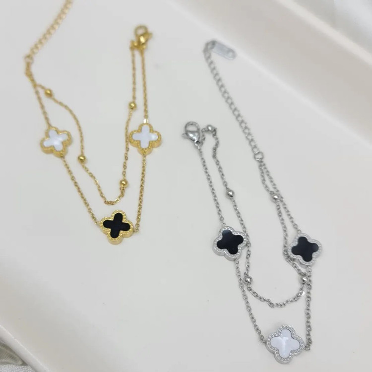 دستبند زنانه دولاین با آویز ونکلیف Vancleef رنگ طلایی و نقره ای آبکاری نقره رنگ ثابت کد zgg