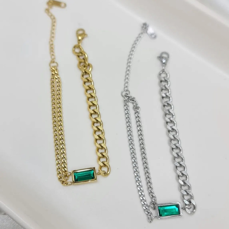 دستبند زنانه دولاین کارتیر Cartier با پلاک جواهری سبز رنگ طلایی و نقره ای آبکاری نقره رنگ ثابت کد zgg