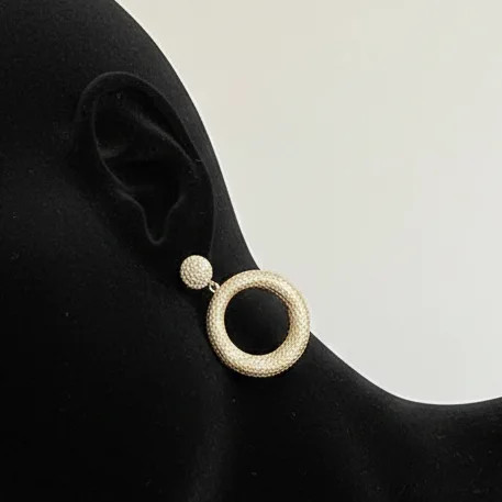 گوشواره زنانه مدل کلاسیک حلقه ای رنگ طلایی و نقره ای آبکاری نقره ضد حساسیت رنگ ثابت کد zmc (پس کرایه)