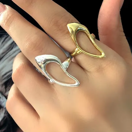 انگشتر زنانه مینیمال یونیک رنگ طلایی و نقره ای آبکاری نقره رنگ ثابت فری سایز Freesize کد zsm (پس کرایه)