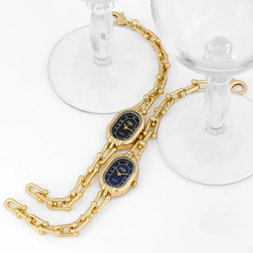 ساعت مچی زنانه بیضی مدل تیفانی Tiffany رنگ طلایی آبکاری نقره ضد حساسیت رنگ ثابت کد zsm (پس کرایه)