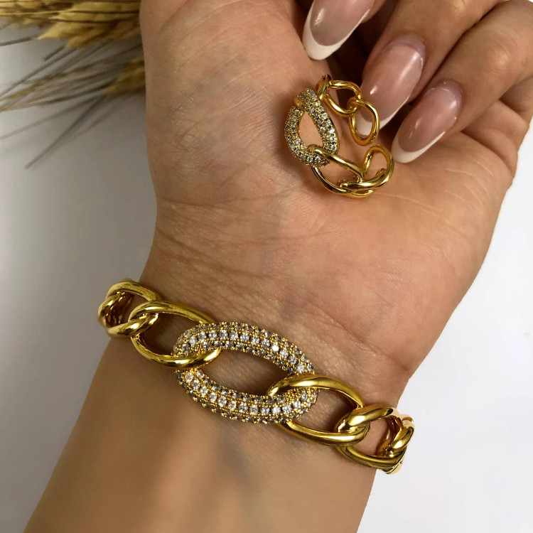 نیم ست دستبند و انگشتر زنانه کارتیر Cartier نگین کاری شده رنگ طلایی و نقره ای ضد حساسیت رنگ ثابت کد zsm (پس کرایه)