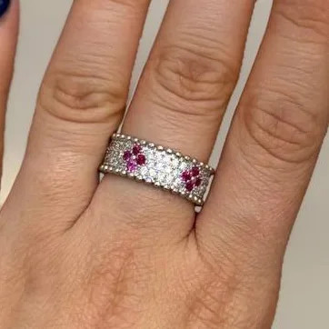 انگشتر زنانه طرح ونکلیف Vancleef نگین کاری شده رنگ نقره ای آبکاری نقره رنگ ثابت فری سایز Freesize کد zgy (پس کرایه)