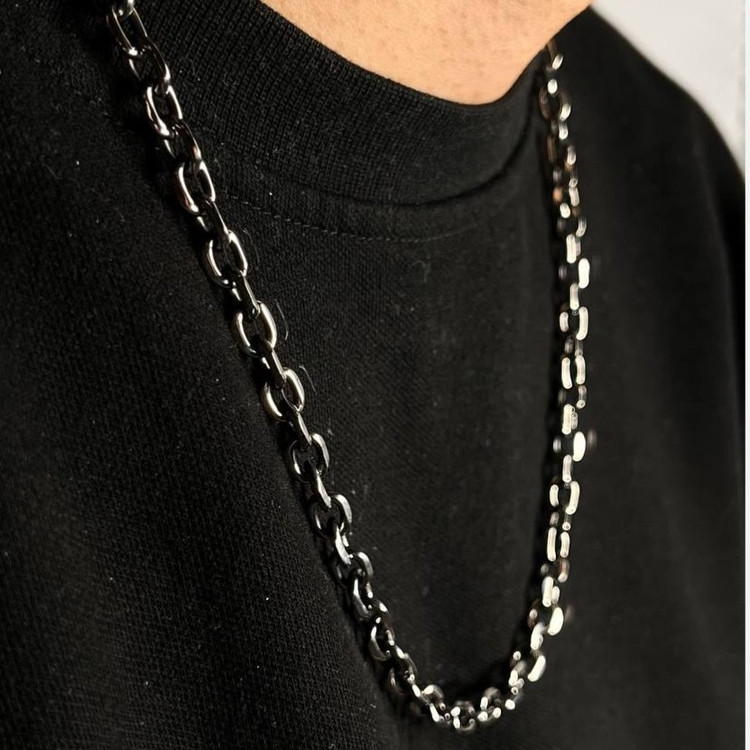 گردنبند مردانه طرح کارتیه Cartier سیاه قلم جنس استیل عیار 316 رنگ کاملا ثابت کد ztk (پس کرایه)