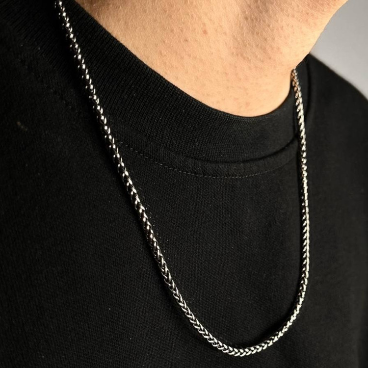 گردنبند مردانه مدل کارتیه Cartier سیاه قلم جنس استیل عیار 316 رنگ کاملا ثابت کد ztk (پس کرایه)