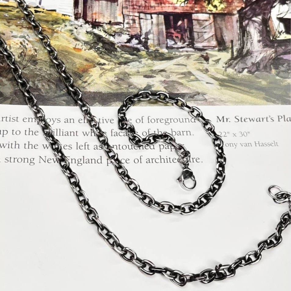 گردنبند مردانه مدل کارتیه Cartier سیاه قلم جنس  استیل عیار 316 رنگ کاملا ثابت کد ztk (پس کرایه)