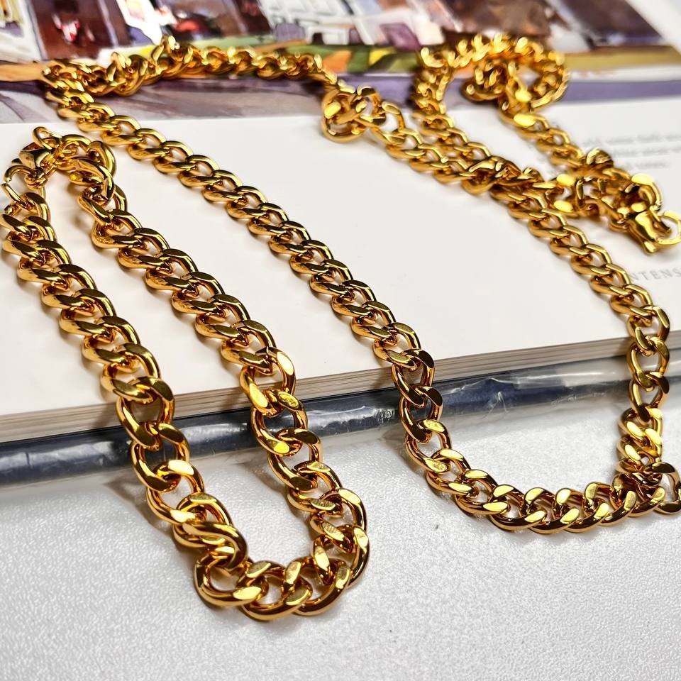 ست گردنبند و دستبند مردانه مدل کارتیر  Cartier جنس استیل عیار 316 رنگ کاملا ثابت کد ztk (پس کرایه)