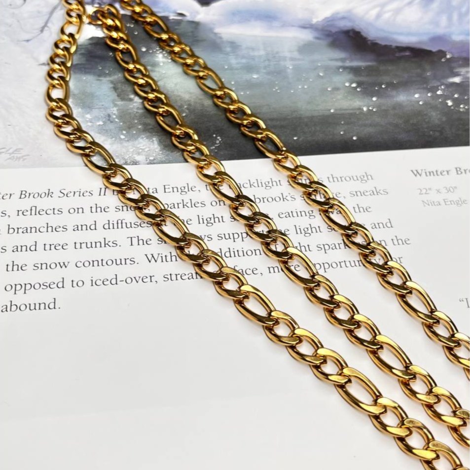 ست گردنبند و دستبند مردانه طرح کارتیر Cartier جنس  استیل  عیار 316 رنگ کاملا ثابت کد ztk (پس کرایه)